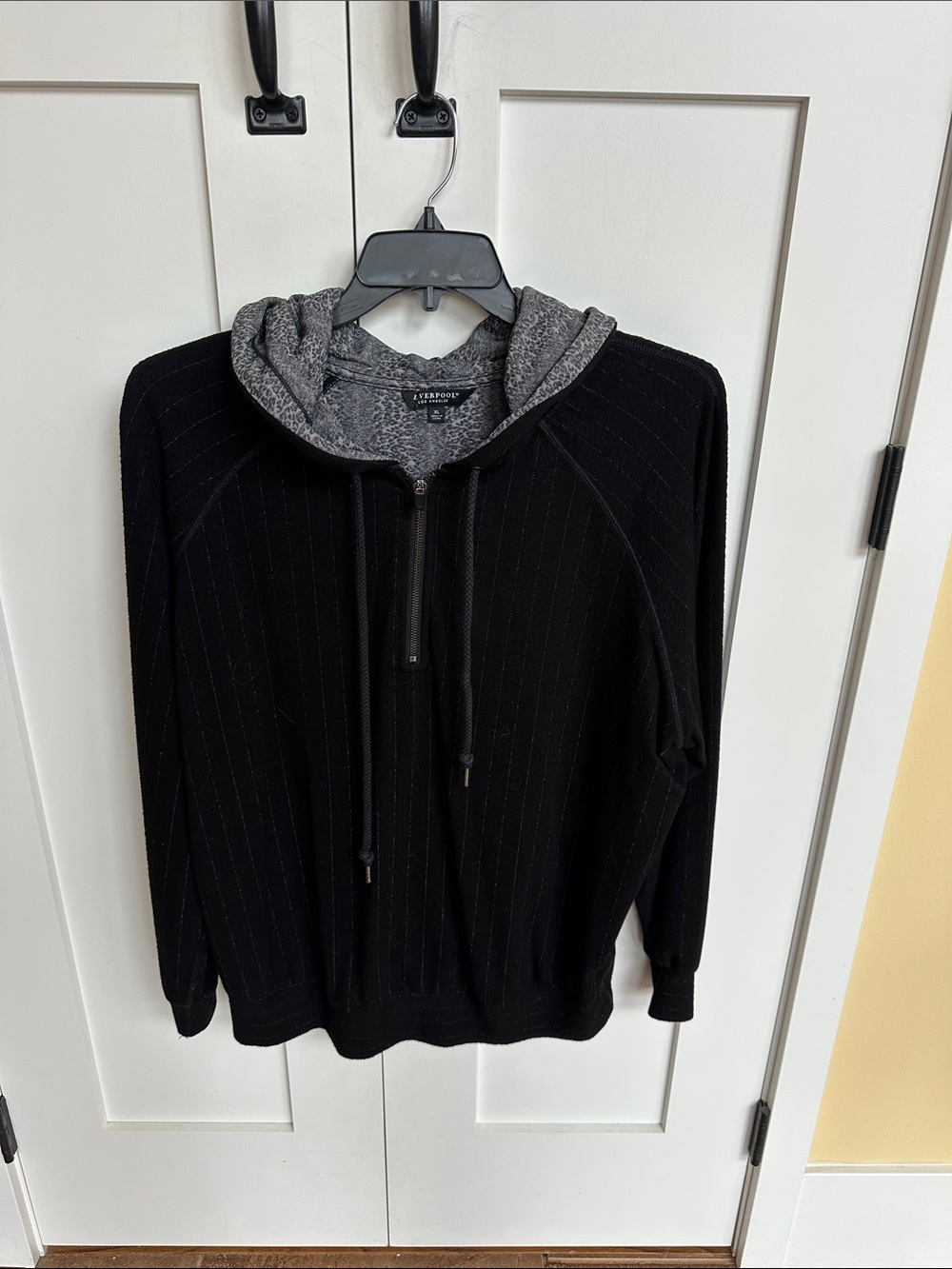 Liverpool Black Zip Hoodie Sweater Size XL